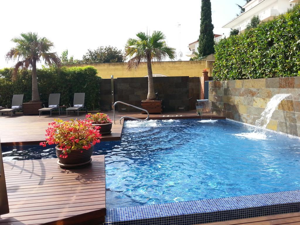 Montaltmar Hotel Sant Vicenç de Montalt Екстериор снимка