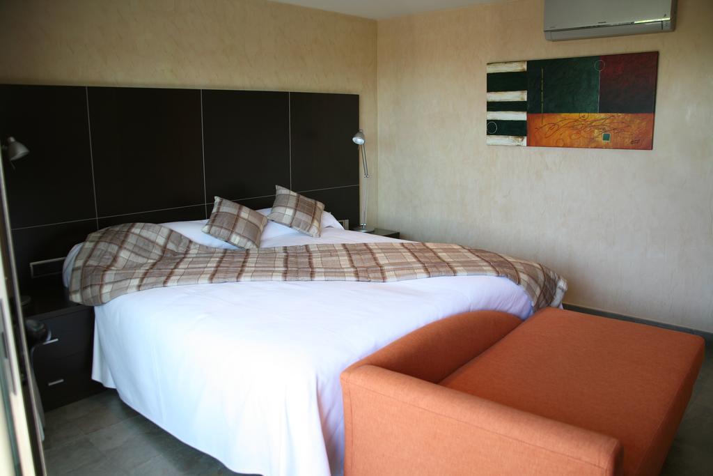 Montaltmar Hotel Sant Vicenç de Montalt Екстериор снимка